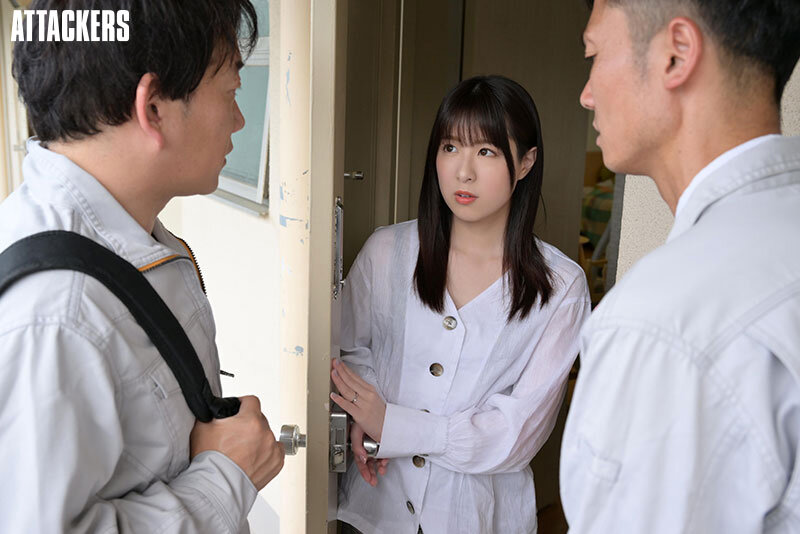 毎晩セックスの声が大きいお隣さんは夫の留守中、欲求不満で僕を誘惑。汗だくになって一週間ヤリまくった。 二宮ひかり - サンプル画像 - 9