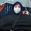 1000円カットのおネエさんにスいてもらう本。4 実写版 原作 越山弱衰 シリーズ累計25万部突破巨乳度300％コミック待望の実写化第4弾！ - サンプル画像 - 2