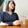 本物人妻 AV出演 結婚しても受付嬢を続ける、上品で少しお高そうな巨乳妻は他人棒で本性を晒す すみれさん（28才） - サンプル画像 - 1