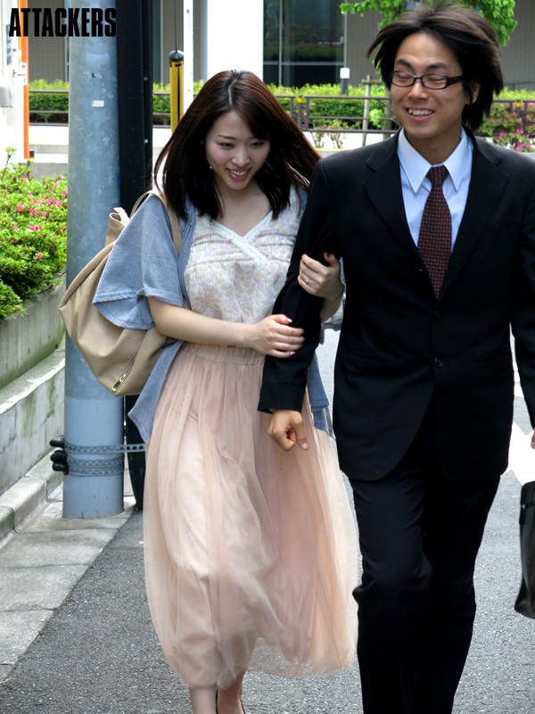 痴漢レストラン2 こんな所で…なのに、なのに私ったら…！ 本田岬 - サンプル画像 - 1