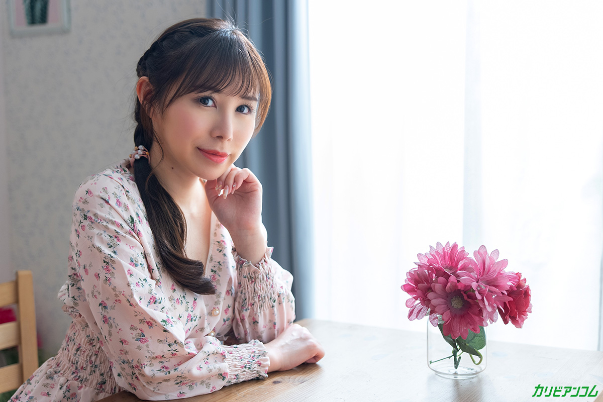 Debut Vol.103 ~エロポテンシャルを秘めたミステリアス美女~ - サンプル画像 - 2